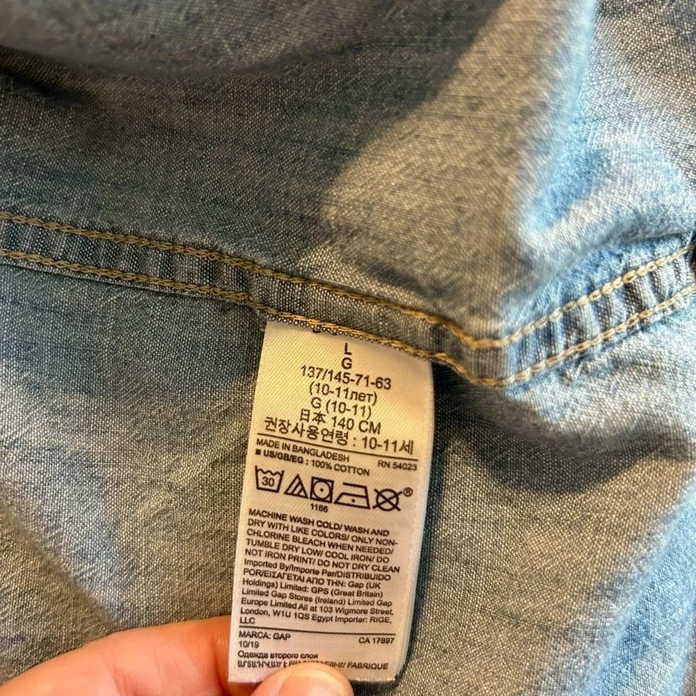 (Bundle 2 for $20) GAP Boys Classic Denim Shirt Size L